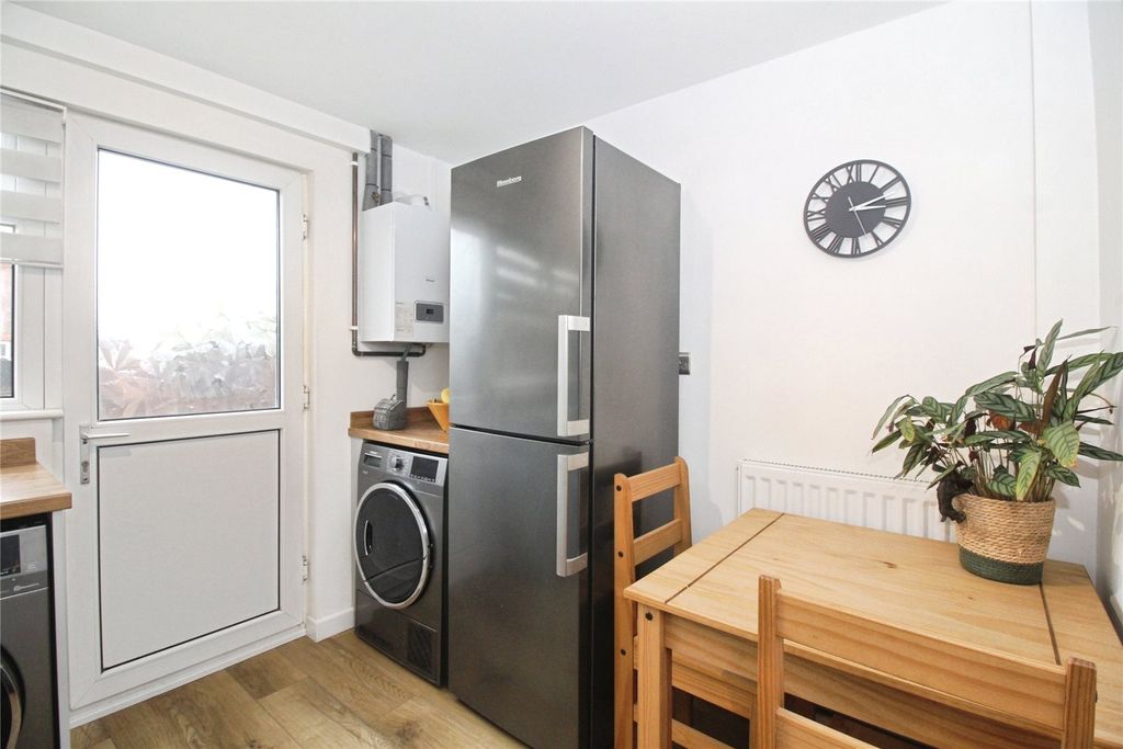 Property photo 3 of 9 Kitchen/Diner