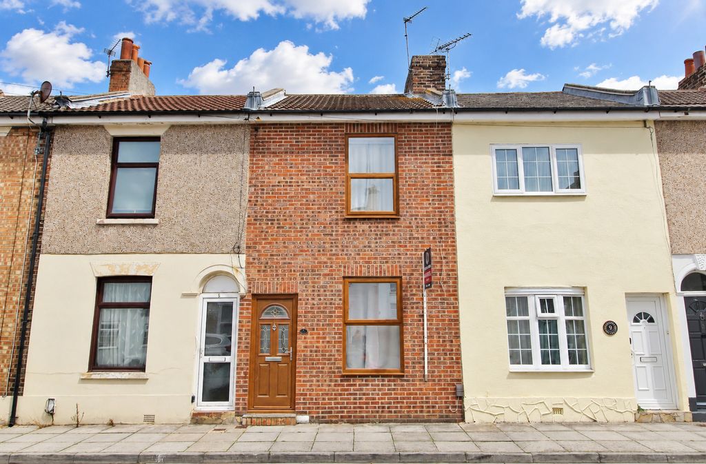 Property photo 1 of 10