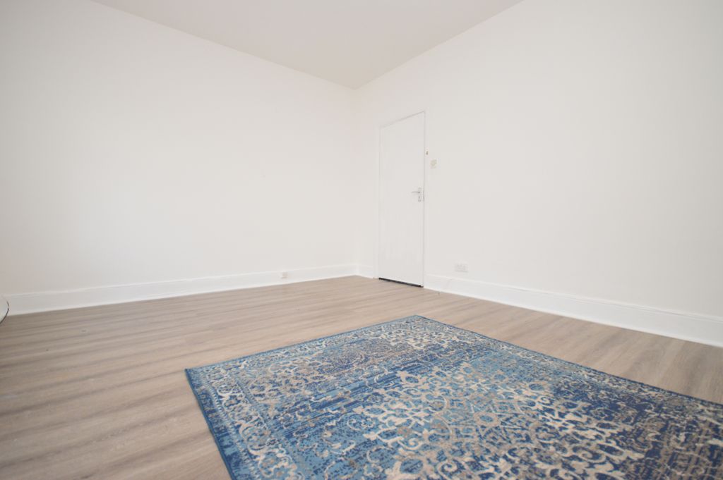 Property photo 2 of 13 Gallery