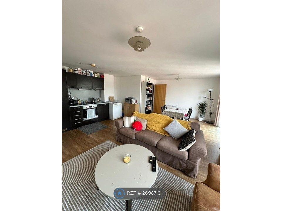 Property photo 2 of 11