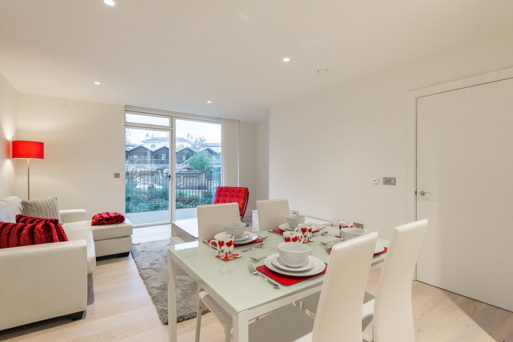 Property photo 3 of 5