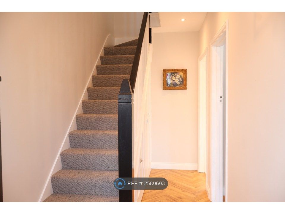 Property photo 1 of 35