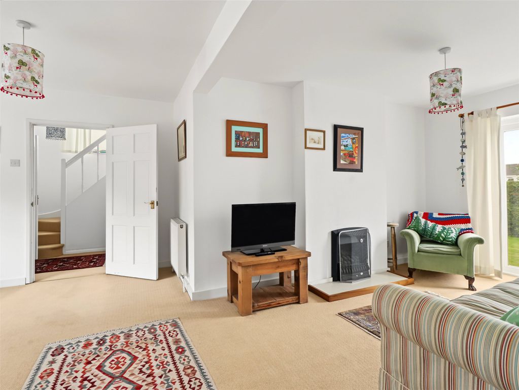 Property photo 3 of 13 Picture No. 10