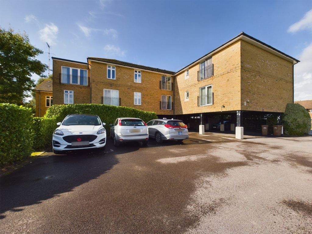 Property photo 1 of 9 Picture No. 12