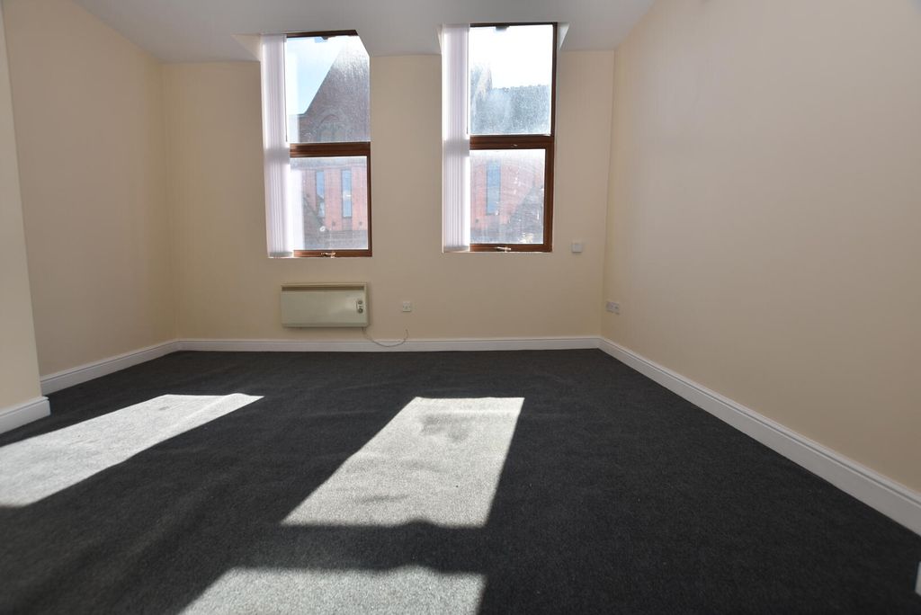Property photo 3 of 5 Living Room