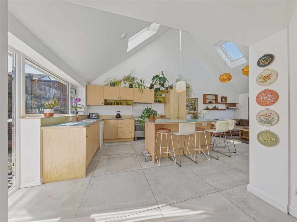 Property photo 3 of 56 Img_20260319_131917_178.Jpg