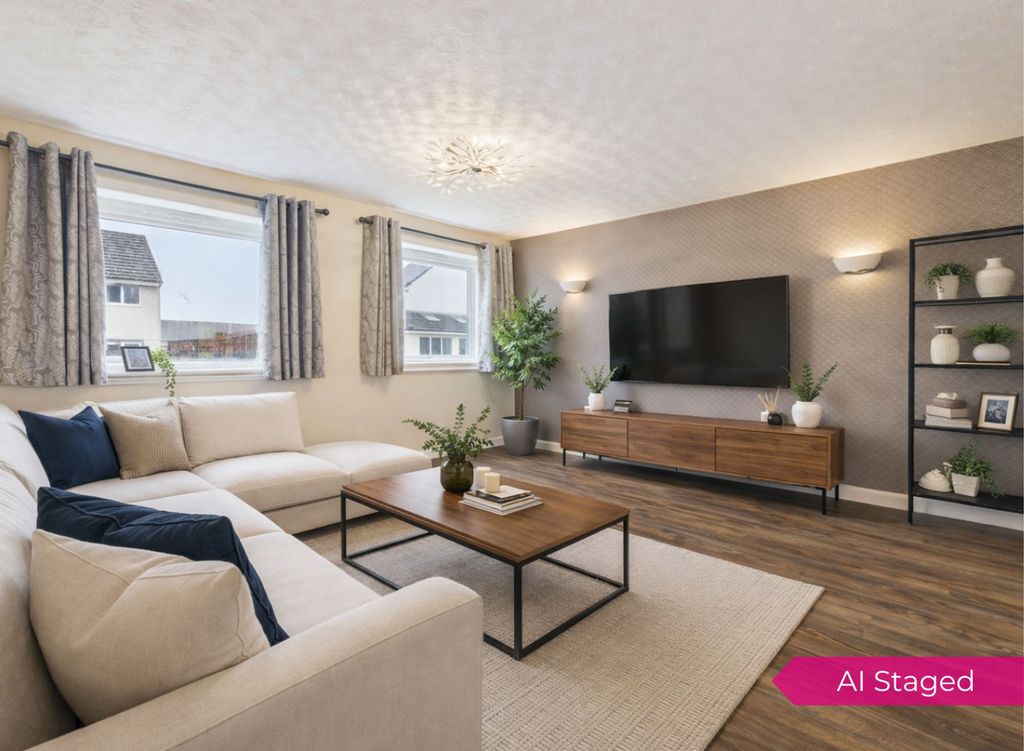 Property photo 2 of 44