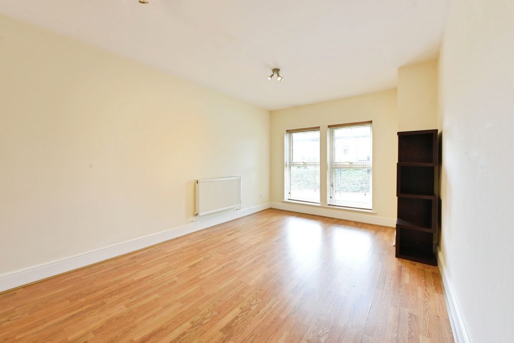 Property photo 2 of 13 Photo