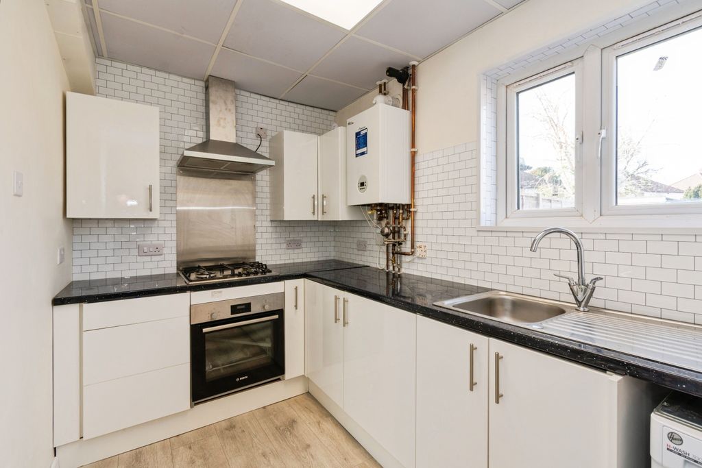 Property photo 3 of 18 Photo #3