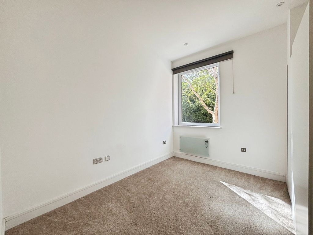 Property photo 3 of 10 Pbox-Img.Jpg