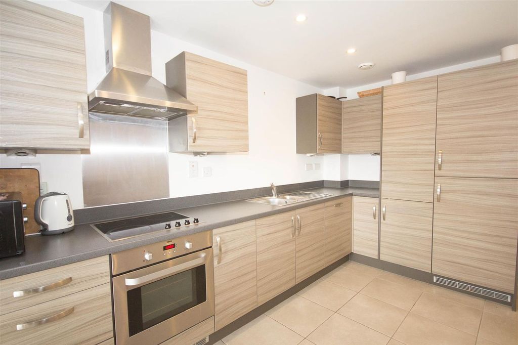 Property photo 2 of 12 Img_2808.Jpg