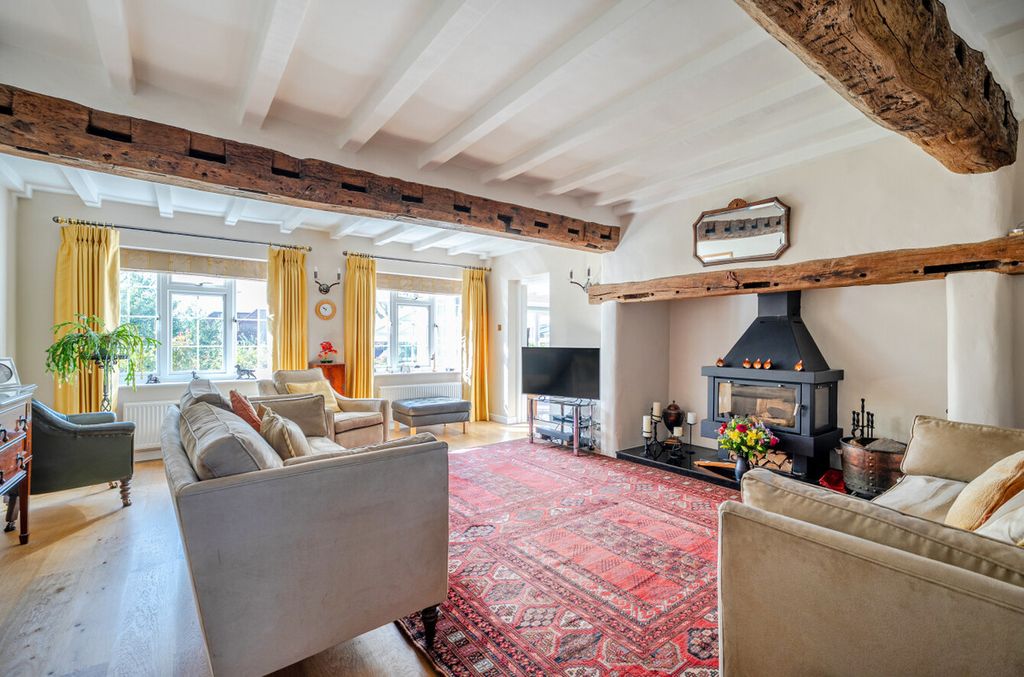 Property photo 2 of 18