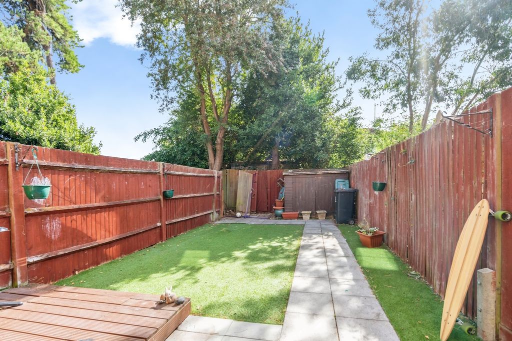 Property photo 3 of 10 Pbox-Img.Jpg