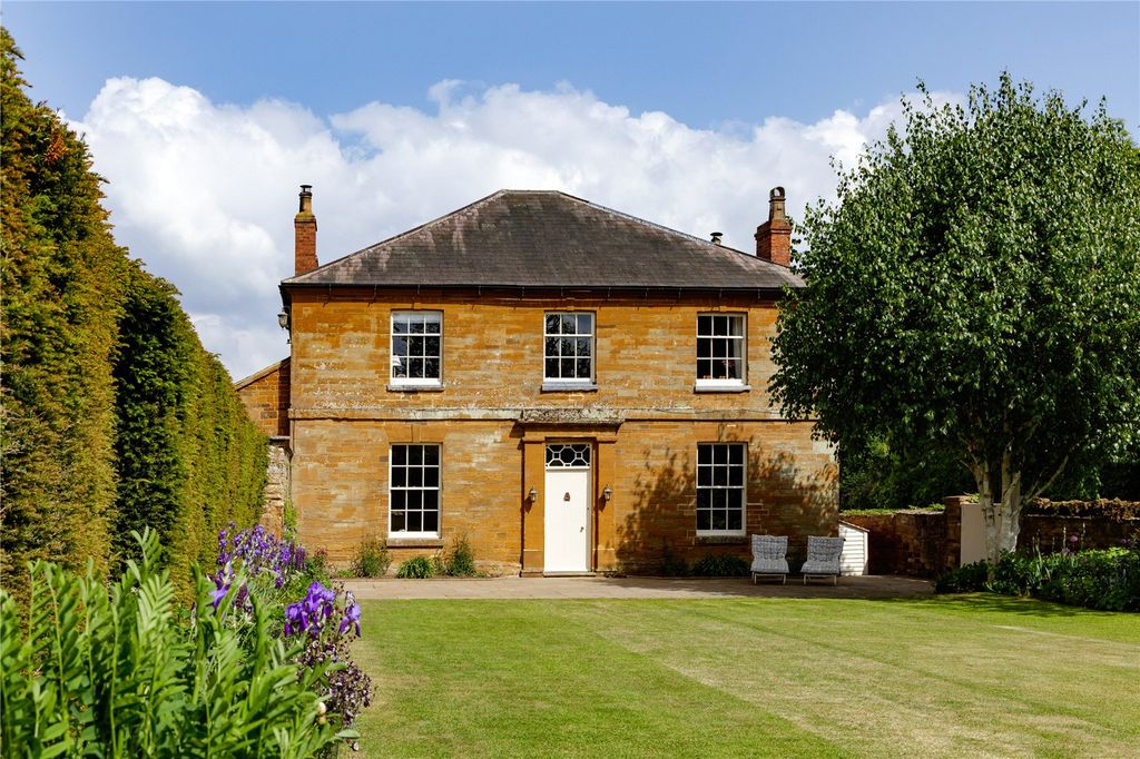 Property photo 1 of 14 Home Farm House