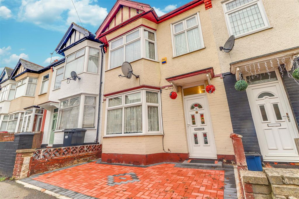 Property photo 1 of 13