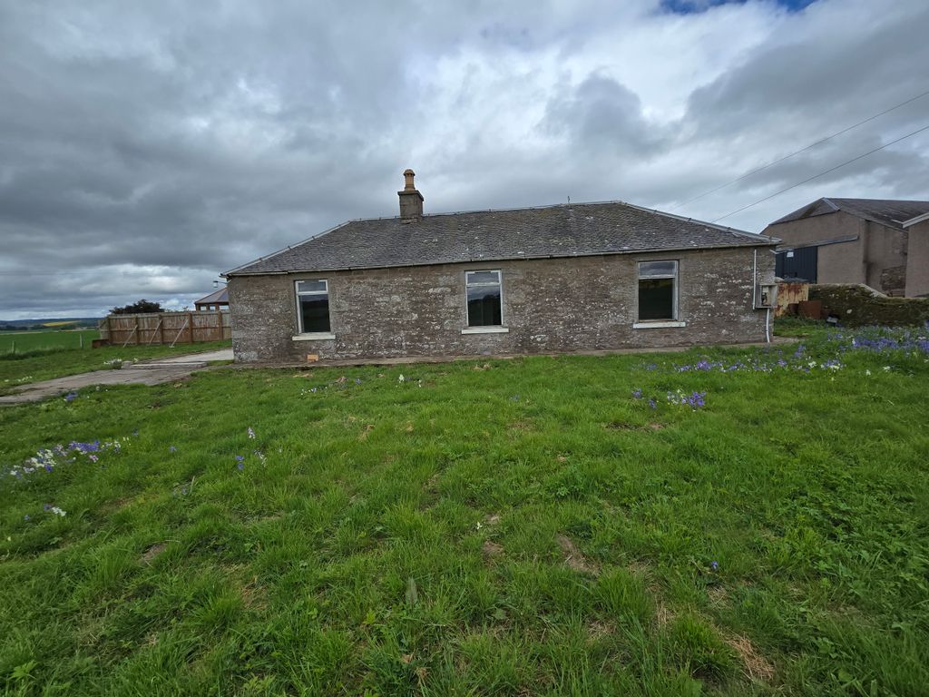 Property photo 2 of 13 2