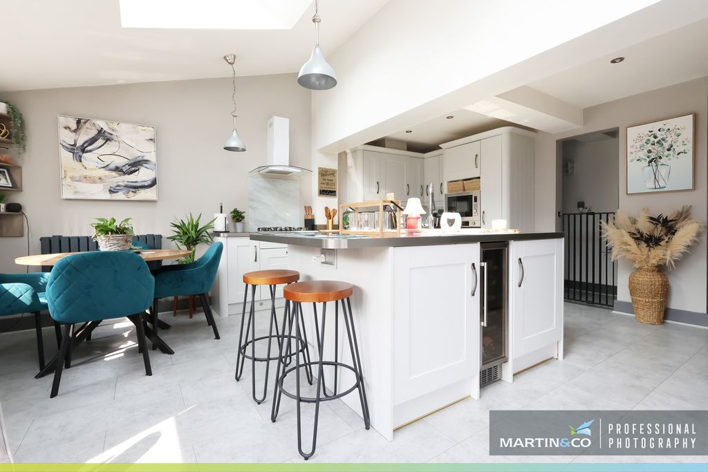 Property photo 3 of 45