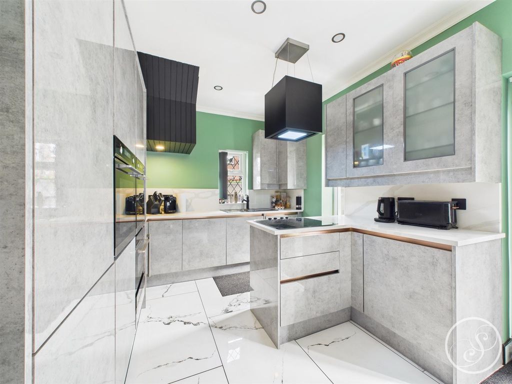 Property photo 2 of 24 Kitchen/Diner