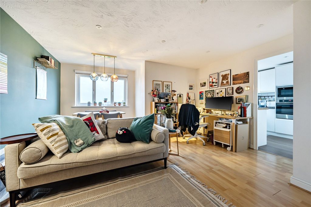 Property photo 3 of 19 Picture No. 12