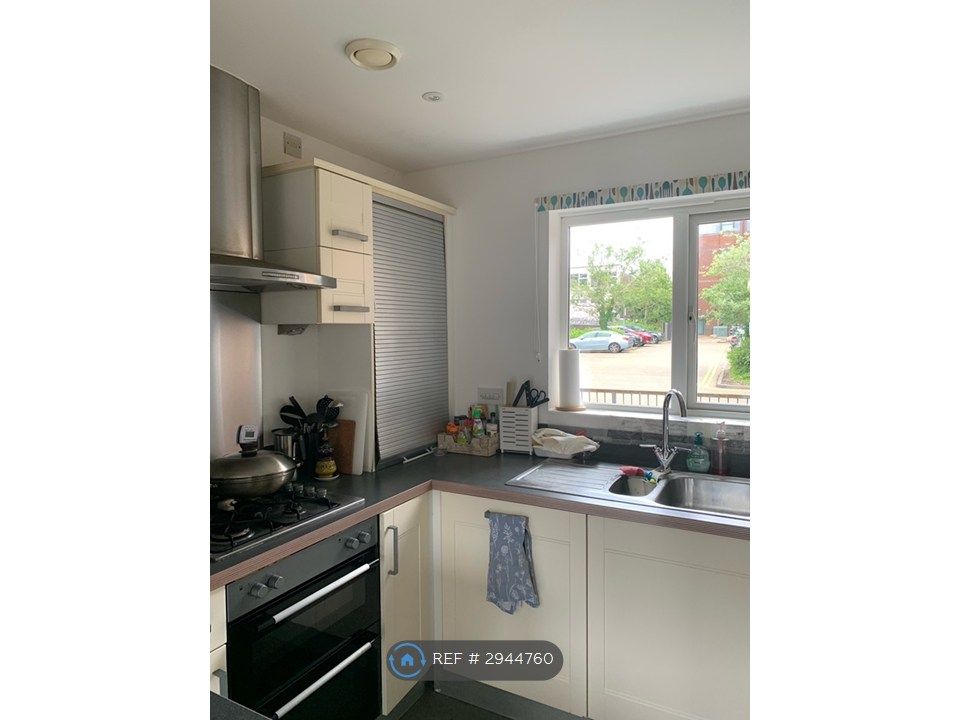 Property photo 3 of 11