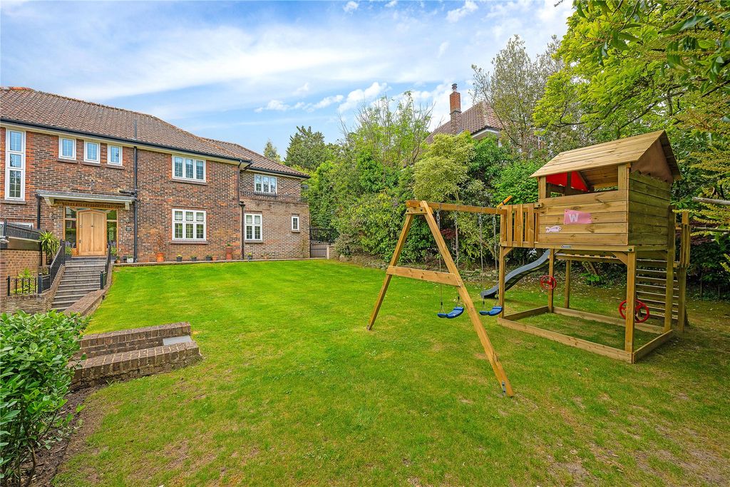 Property photo 2 of 20 Picture No. 10