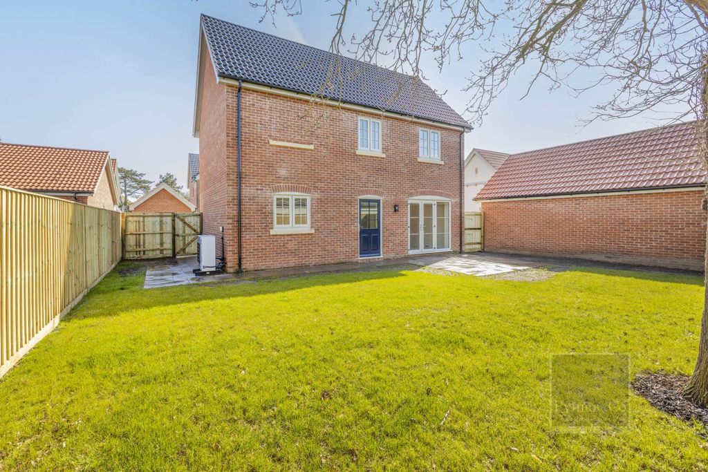 Property photo 2 of 7