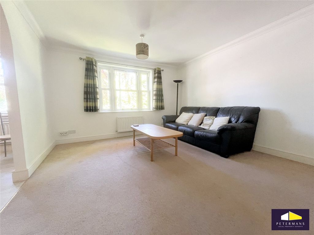 Property photo 3 of 10 Picture No. 01