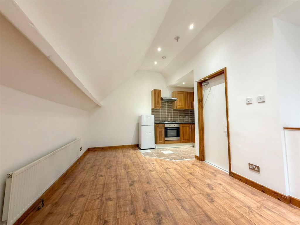 Property photo 3 of 6 Living - Kitchen.Jpg