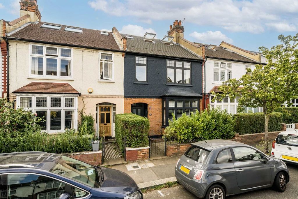 Property photo 1 of 9