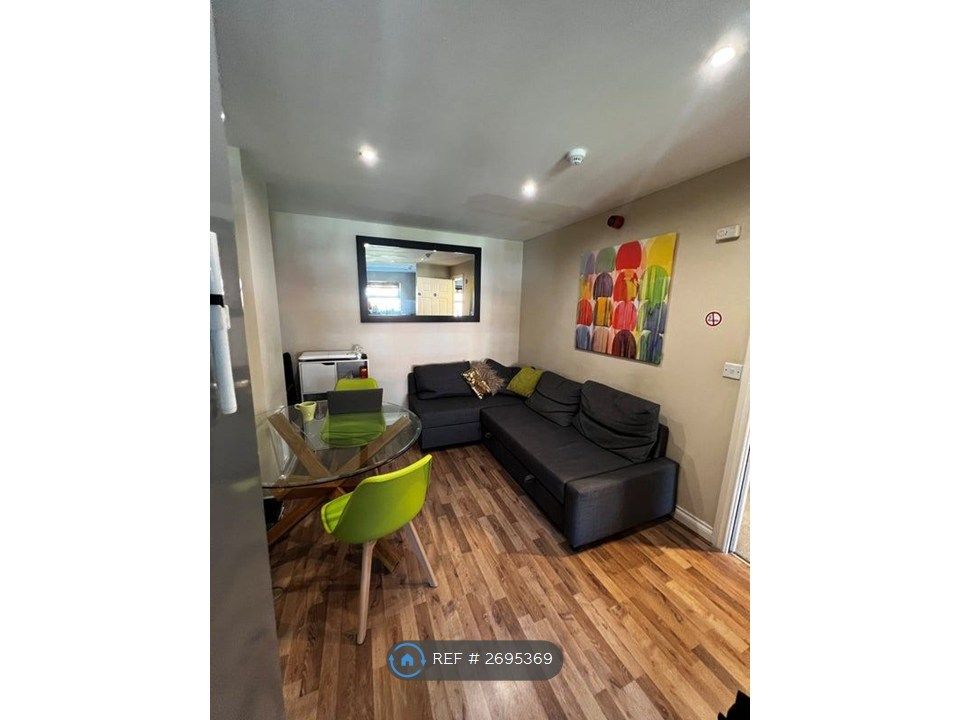 Property photo 1 of 6 Communal Area