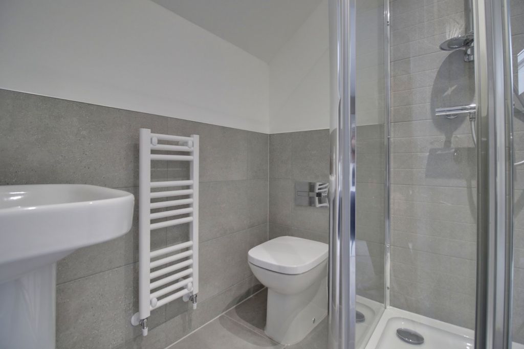 Additional image 25 of 4 bed detached house to rentPark Meadow Lane, Leeds, West Yorkshire LS12