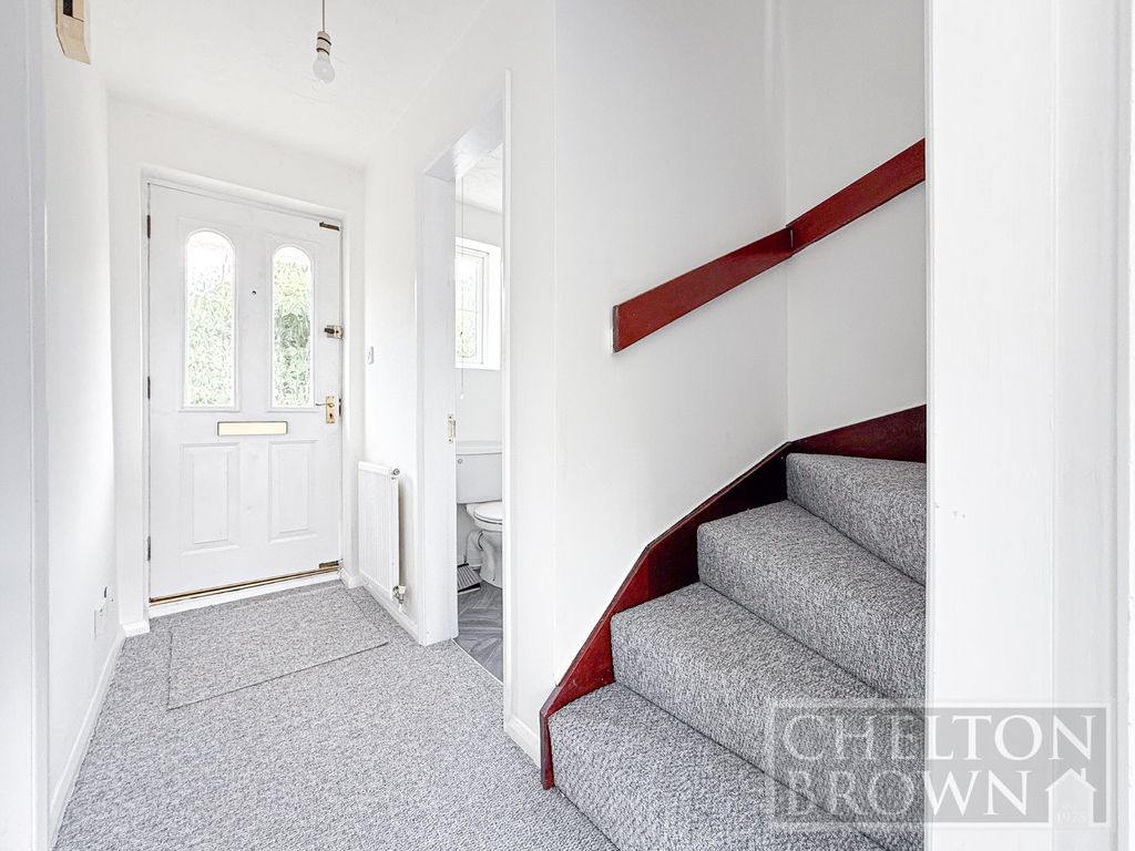 Property photo 2 of 16 Hallway