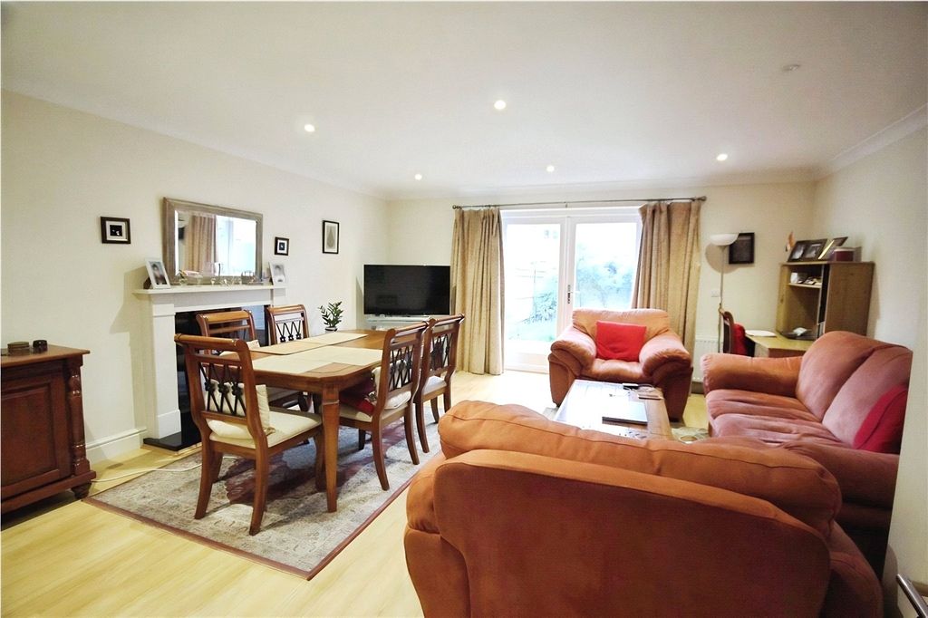 Property photo 2 of 11 Reception Room