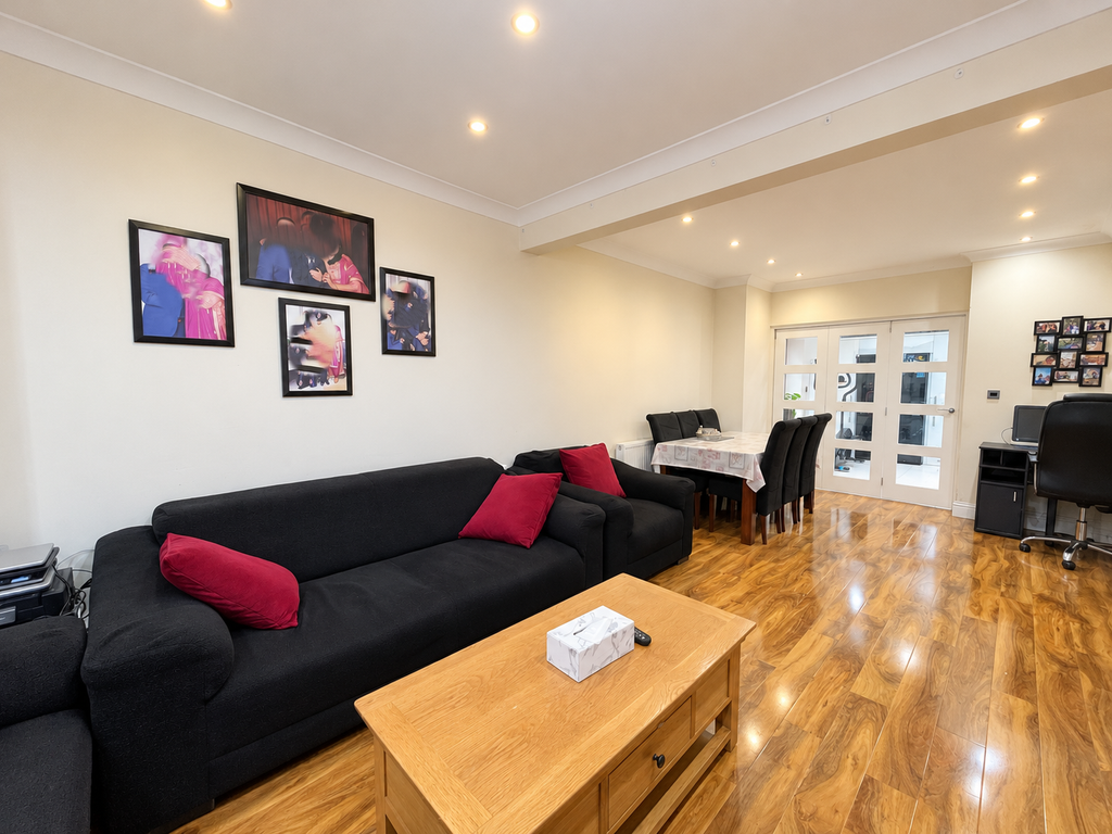 Property photo 2 of 18
