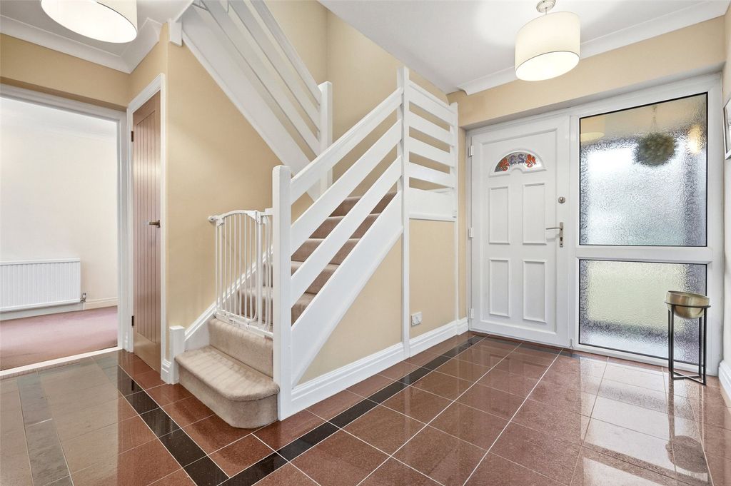 Property photo 3 of 24 Picture No. 16