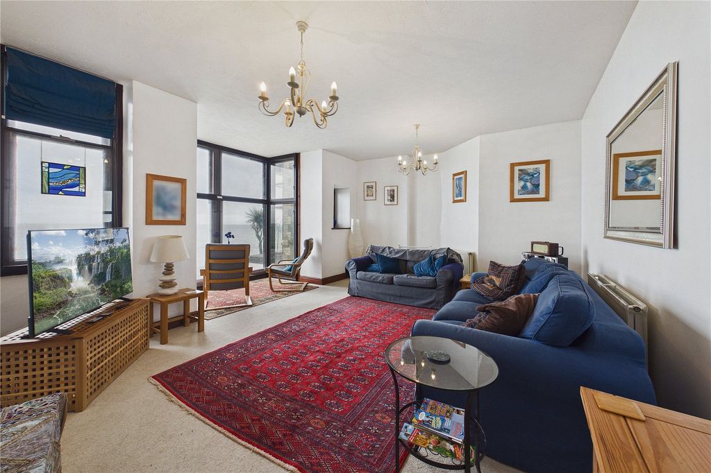 Property photo 3 of 13 Picture No. 04