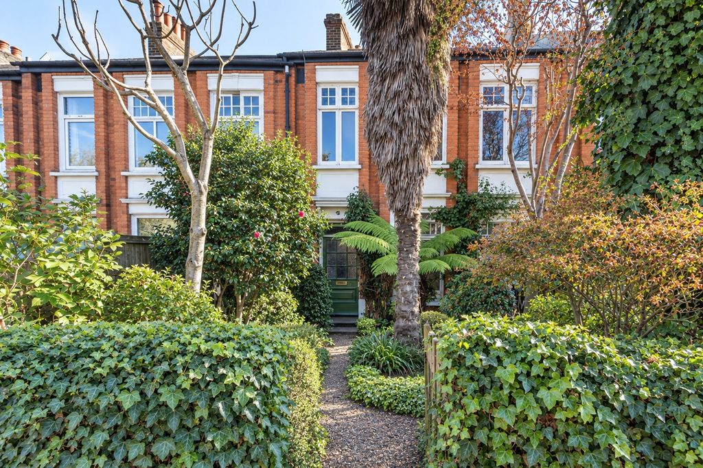 Property photo 2 of 47 4347673
