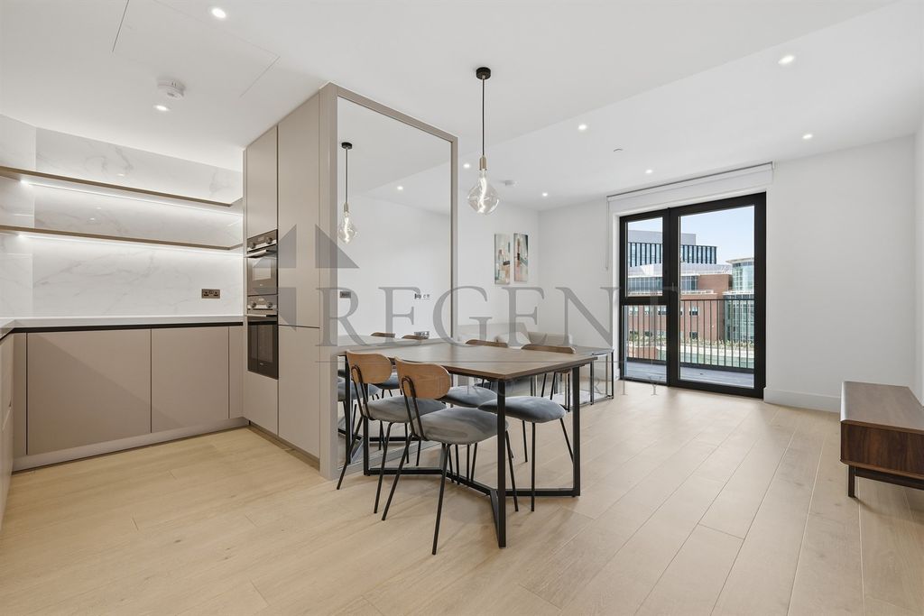 Property photo 1 of 29 (Main)