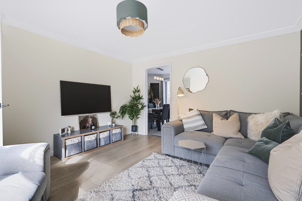Property photo 3 of 30 5367325