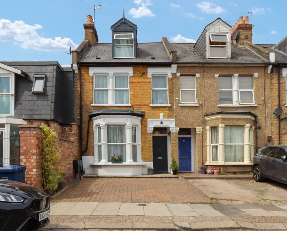 Property photo 1 of 17