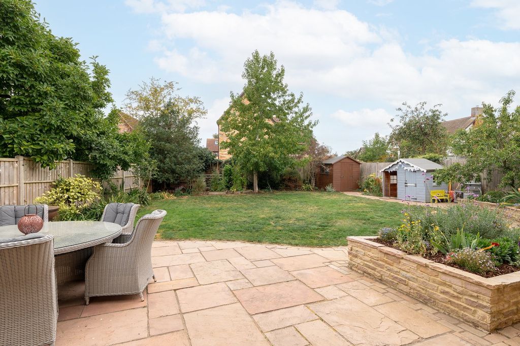 Property photo 3 of 32