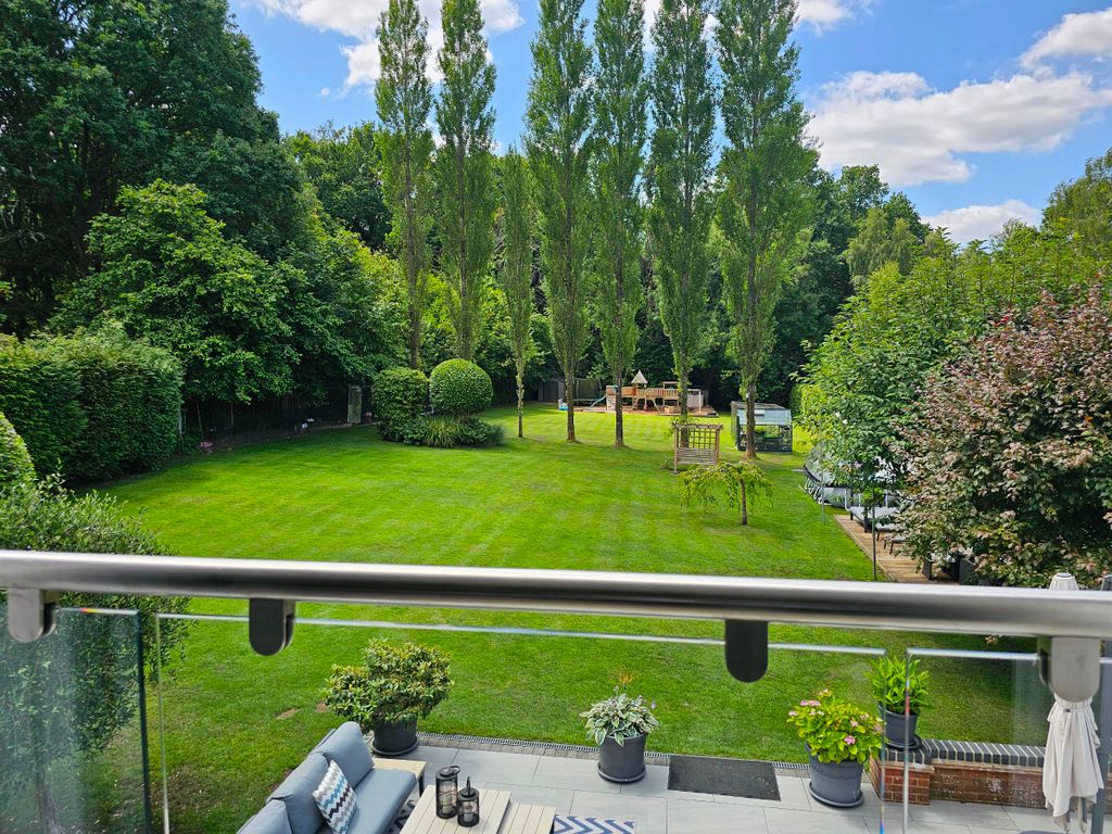 Property photo 2 of 58