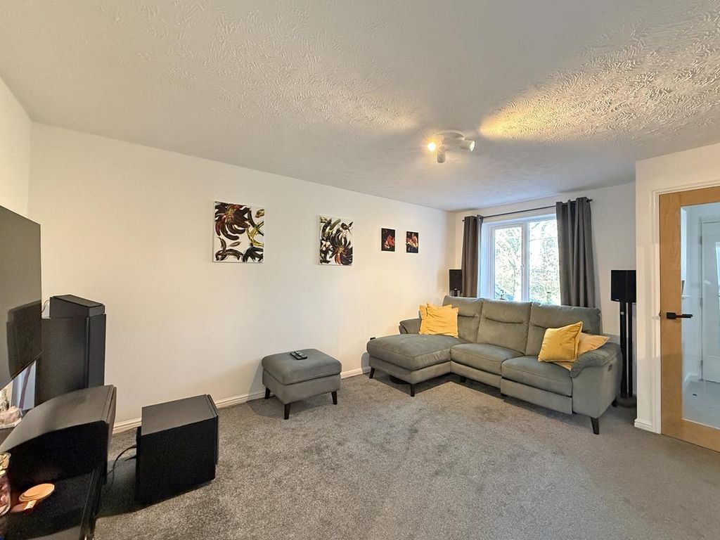 Property photo 3 of 15 Frobisher Approach 28 - Lounge 1 Fp.Jpg