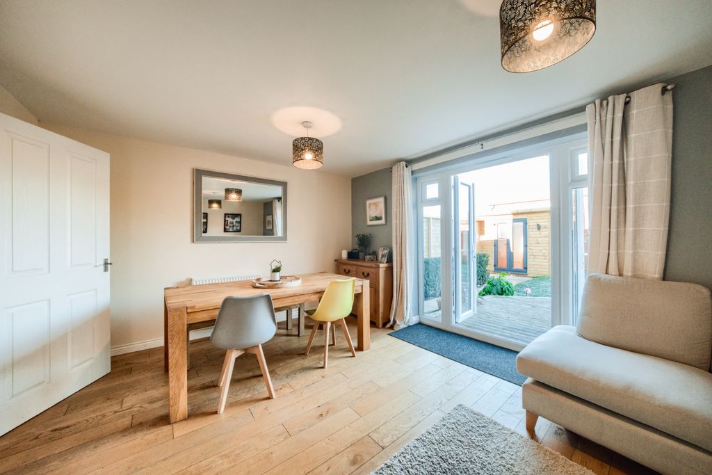 Property photo 3 of 17 Xt5A9736-Hdr(3)