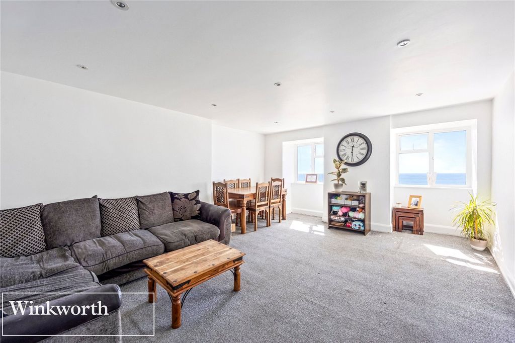 Property photo 3 of 9 Picture No. 06