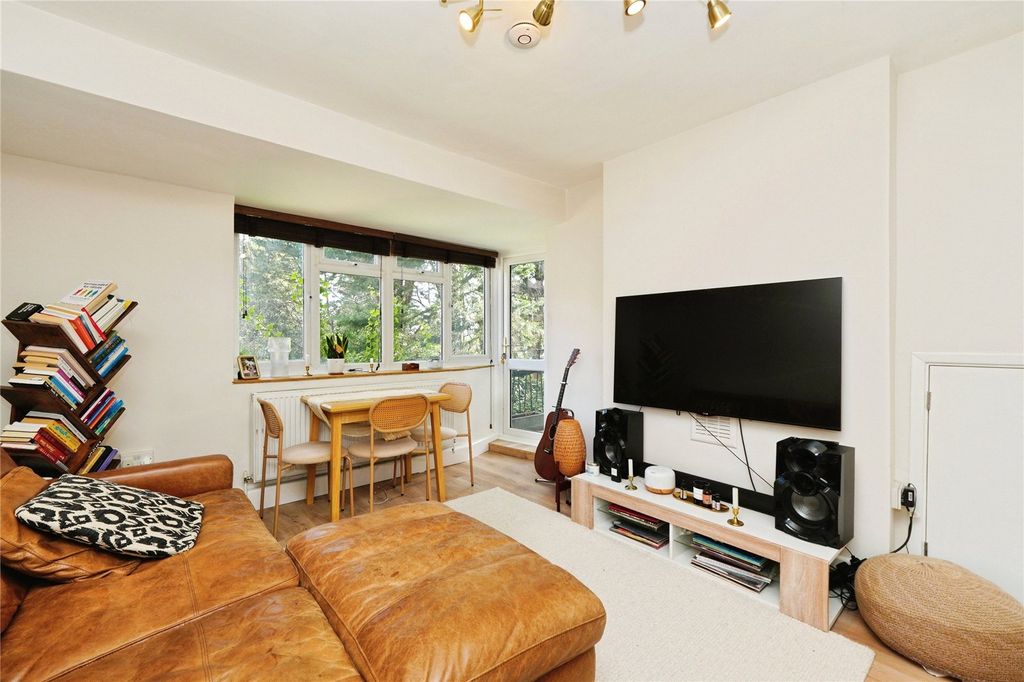Property photo 1 of 18 Picture No. 34