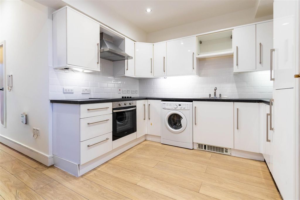 Property photo 3 of 7 Kitchen.Jpg