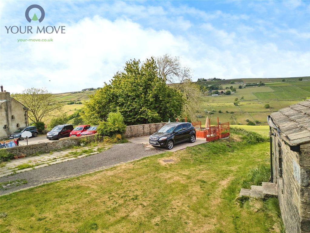 Property photo 2 of 12 Picture No. 28