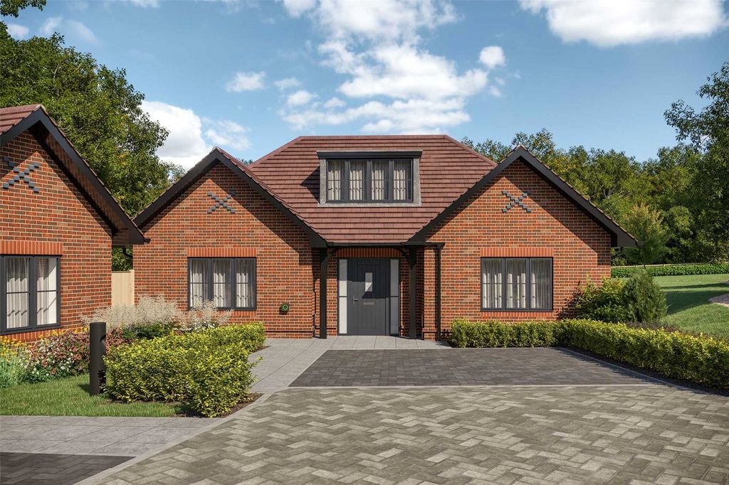 Property photo 1 of 7 External