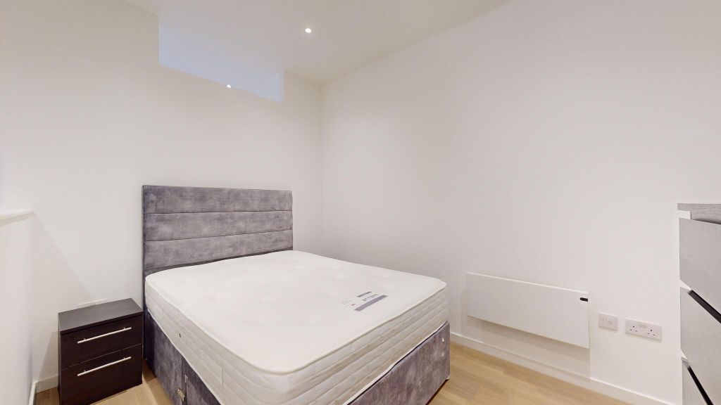 Property photo 3 of 12 Bedroom